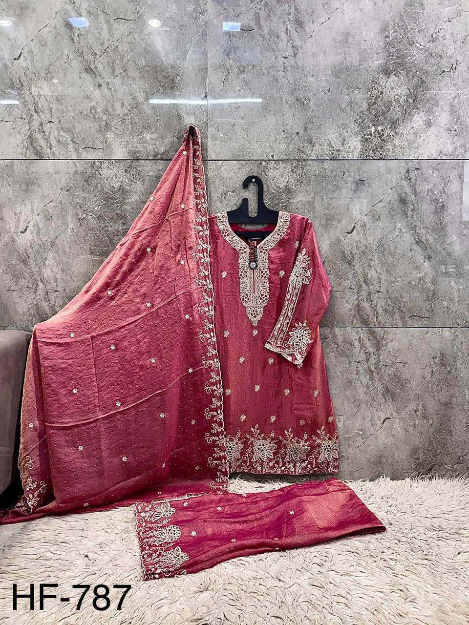 Yusra 3-Piece Suit