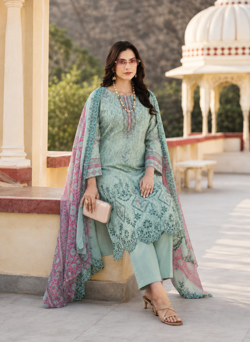 Mahnoor 3-Piece Unstitched Suit