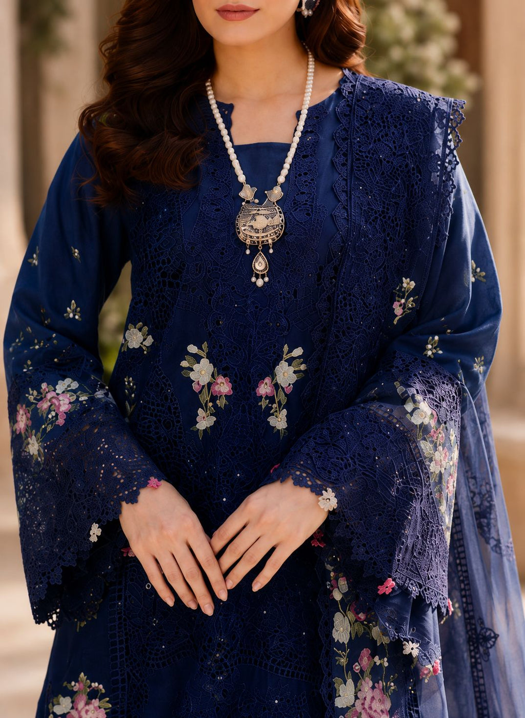 Rameen 3-Piece Suit